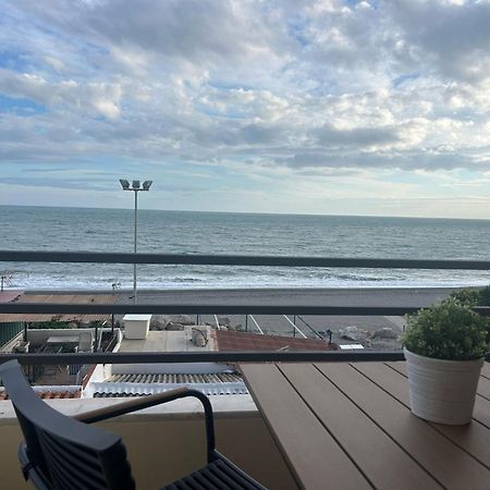 Maravilloso Apartamento En Primera Linea De Playa Con Vistas Al Mar En Caleta De Velez 2 D Exteriör bild