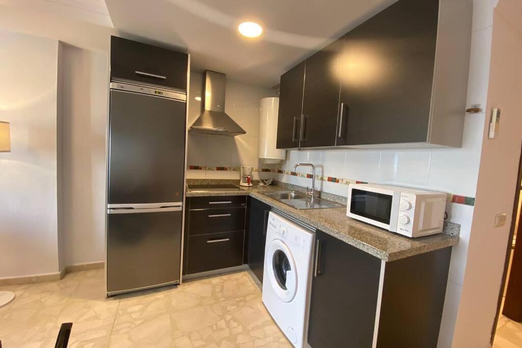 Maravilloso Apartamento En Primera Linea De Playa Con Vistas Al Mar En Caleta De Velez 2 D Exteriör bild